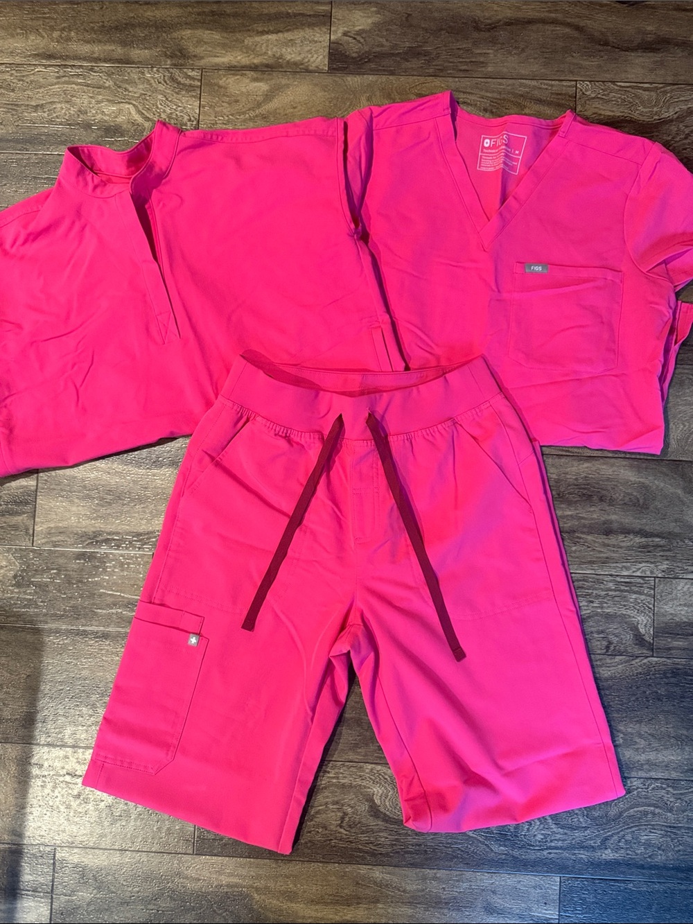 Figs Scrub Set- Shocking Pink